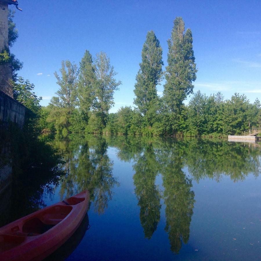 La Rive Chambre D Hotes The Riverside Retreat Jarnac Exteriör bild